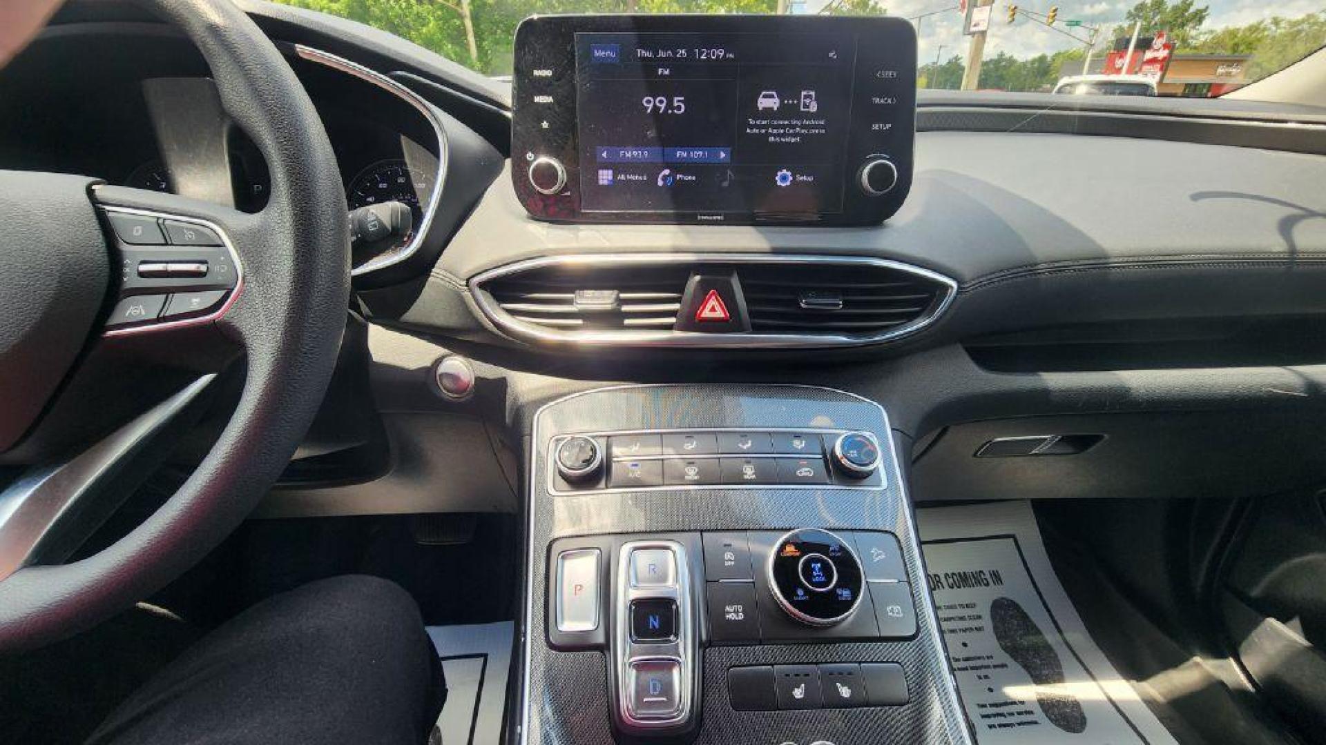 2022 BURGUN HYUNDAI SANTA FE SEL (5NMS2DAJ7NH) with an 2.5L engine, Automatic transmission, located at 101 S. Halleck St., DeMotte, 46310, (219) 987-2922, 41.202343, -87.198189 - Photo#12