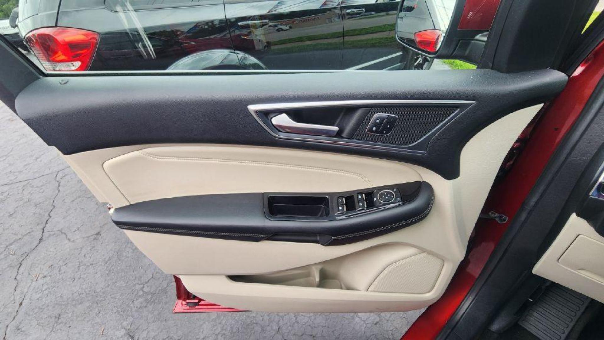 2018 BURGAN FORD EDGE TITANIUM (2FMPK4K81JB) with an 3.5L engine, Automatic transmission, located at 101 S. Halleck St., DeMotte, 46310, (219) 987-2922, 41.202343, -87.198189 - Photo#17