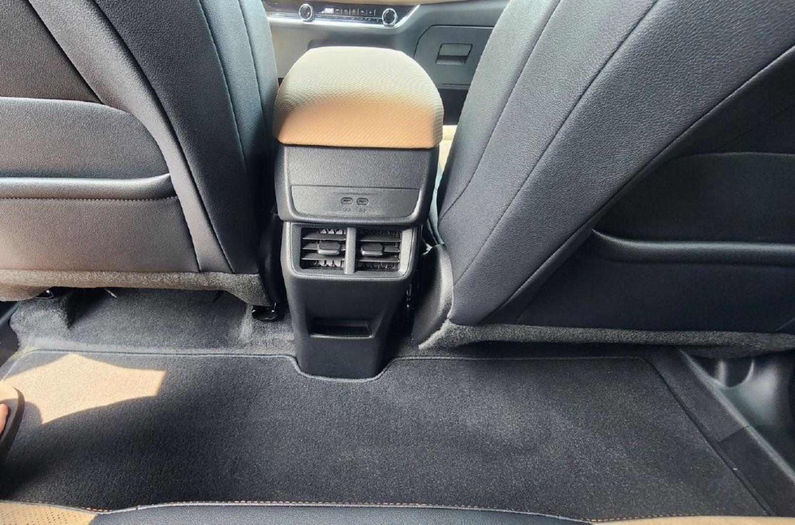 2026 WHITE CHEVROLET EQUINOX ACTIV (3GNAXSEG7TL) with an 1.5L engine, Automatic transmission, located at 101 S. Halleck St., DeMotte, 46310, (219) 987-2922, 41.202343, -87.198189- Photo#18