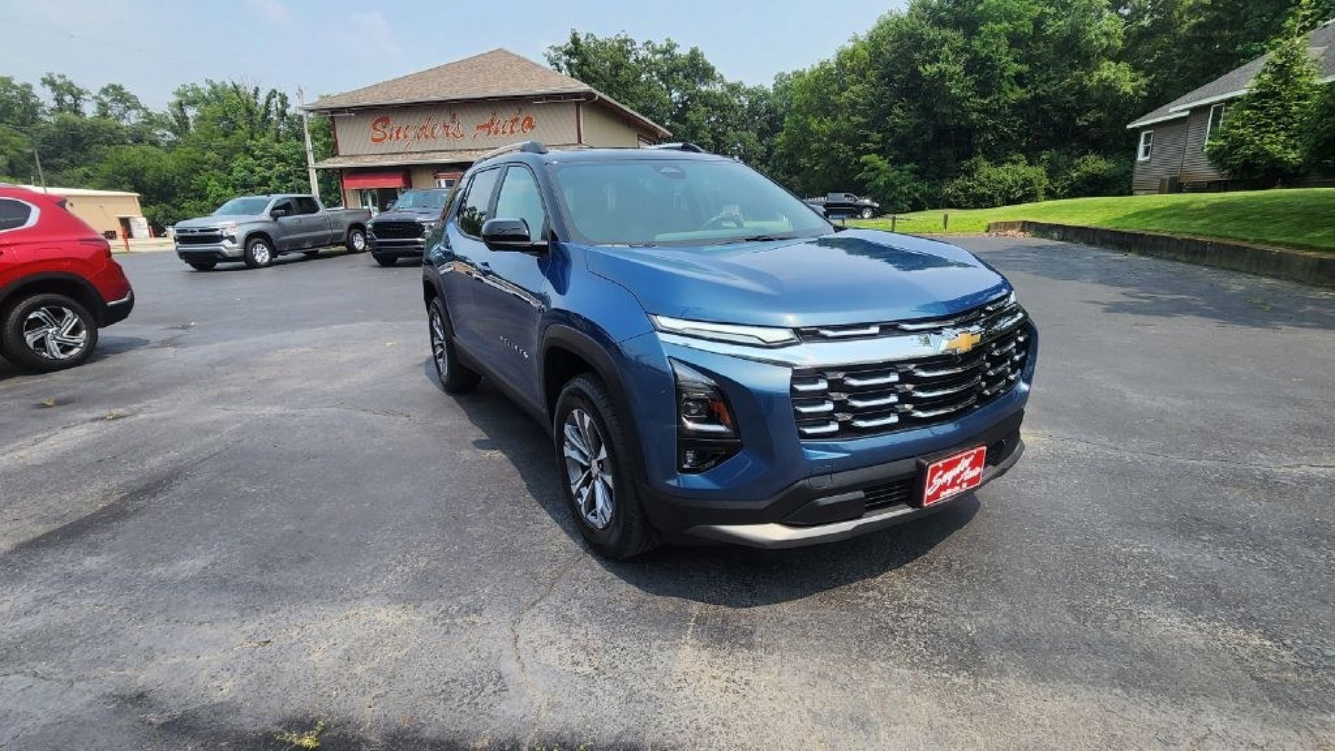 2025 BLUE CHEVROLET EQUINOX LT - AWD (3GNAXPEG2SL) with an 1.5L engine, Automatic transmission, located at 101 S. Halleck St., DeMotte, 46310, (219) 987-2922, 41.202343, -87.198189- Photo#1