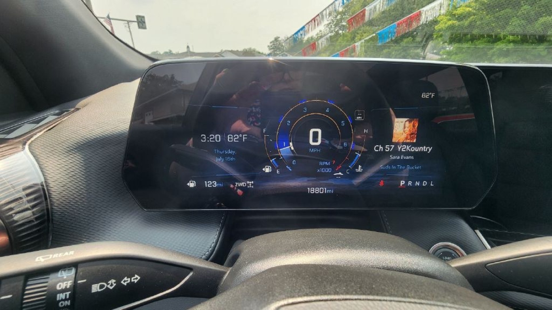 2025 BLUE CHEVROLET EQUINOX LT - AWD (3GNAXPEG2SL) with an 1.5L engine, Automatic transmission, located at 101 S. Halleck St., DeMotte, 46310, (219) 987-2922, 41.202343, -87.198189- Photo#10