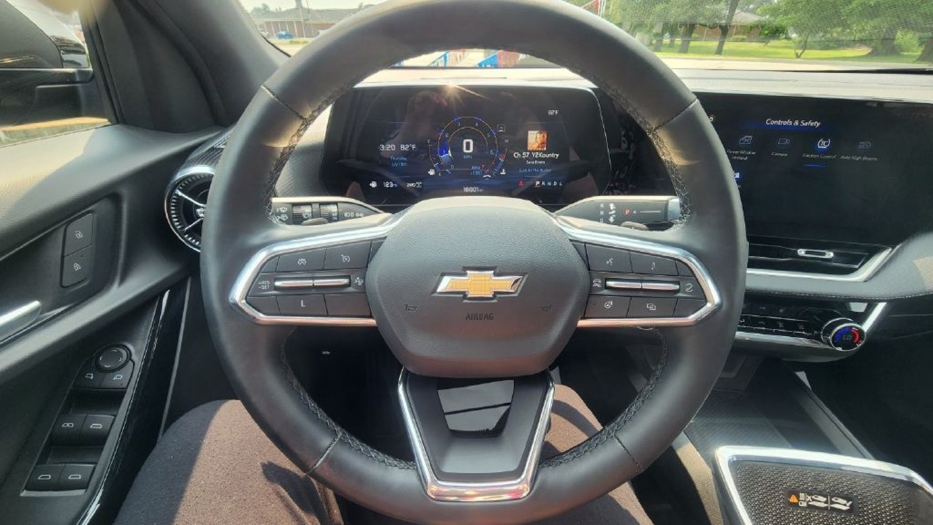 2025 BLUE CHEVROLET EQUINOX LT - AWD (3GNAXPEG2SL) with an 1.5L engine, Automatic transmission, located at 101 S. Halleck St., DeMotte, 46310, (219) 987-2922, 41.202343, -87.198189- Photo#11