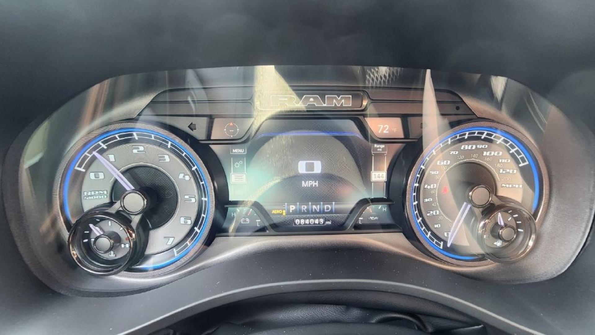 2022 SILVER RAM 1500 LIMITED (1C6SRFHT6NN) with an 5.7L engine, Automatic transmission, located at 101 S. Halleck St., DeMotte, 46310, (219) 987-2922, 41.202343, -87.198189- Photo#6