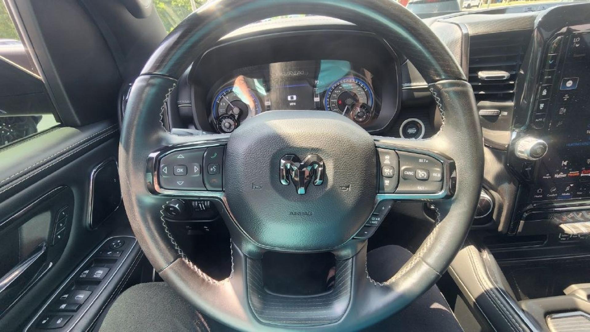 2022 SILVER RAM 1500 LIMITED (1C6SRFHT6NN) with an 5.7L engine, Automatic transmission, located at 101 S. Halleck St., DeMotte, 46310, (219) 987-2922, 41.202343, -87.198189- Photo#7