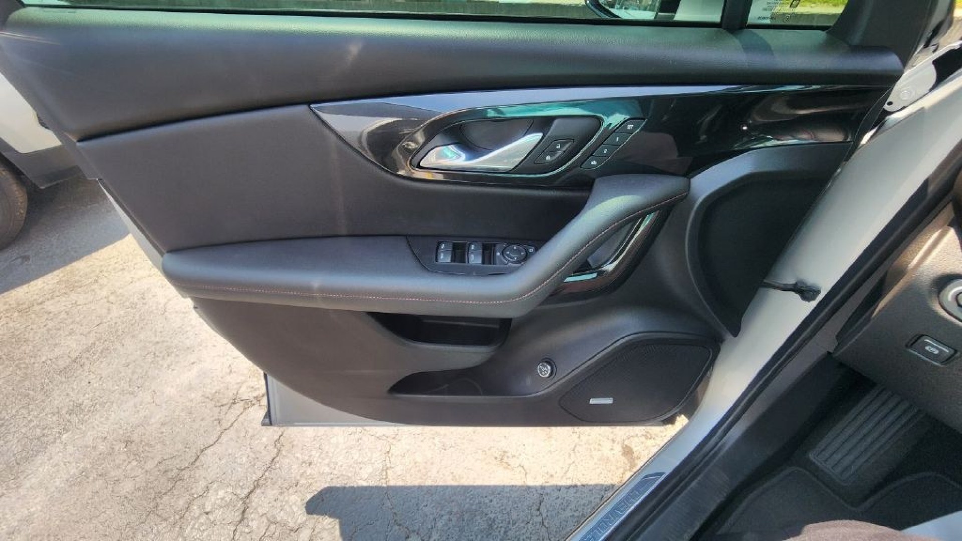 2021 SILVER CHEVROLET BLAZER RS - AWD (3GNKBKRS2MS) with an 3.6L engine, Automatic transmission, located at 101 S. Halleck St., DeMotte, 46310, (219) 987-2922, 41.202343, -87.198189- Photo#17