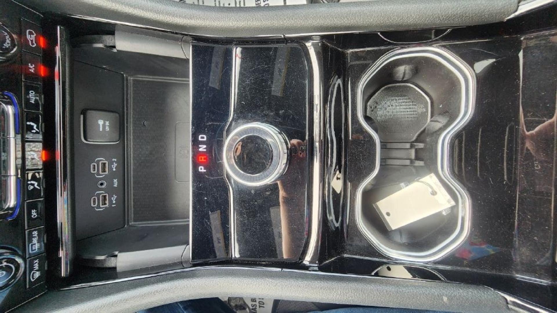 2023 WHITE JEEP GRAND CHEROKEE L LAREDO (1C4RJKAG1P8) with an 3.6L engine, Automatic transmission, located at 101 S. Halleck St., DeMotte, 46310, (219) 987-2922, 41.202343, -87.198189- Photo#17