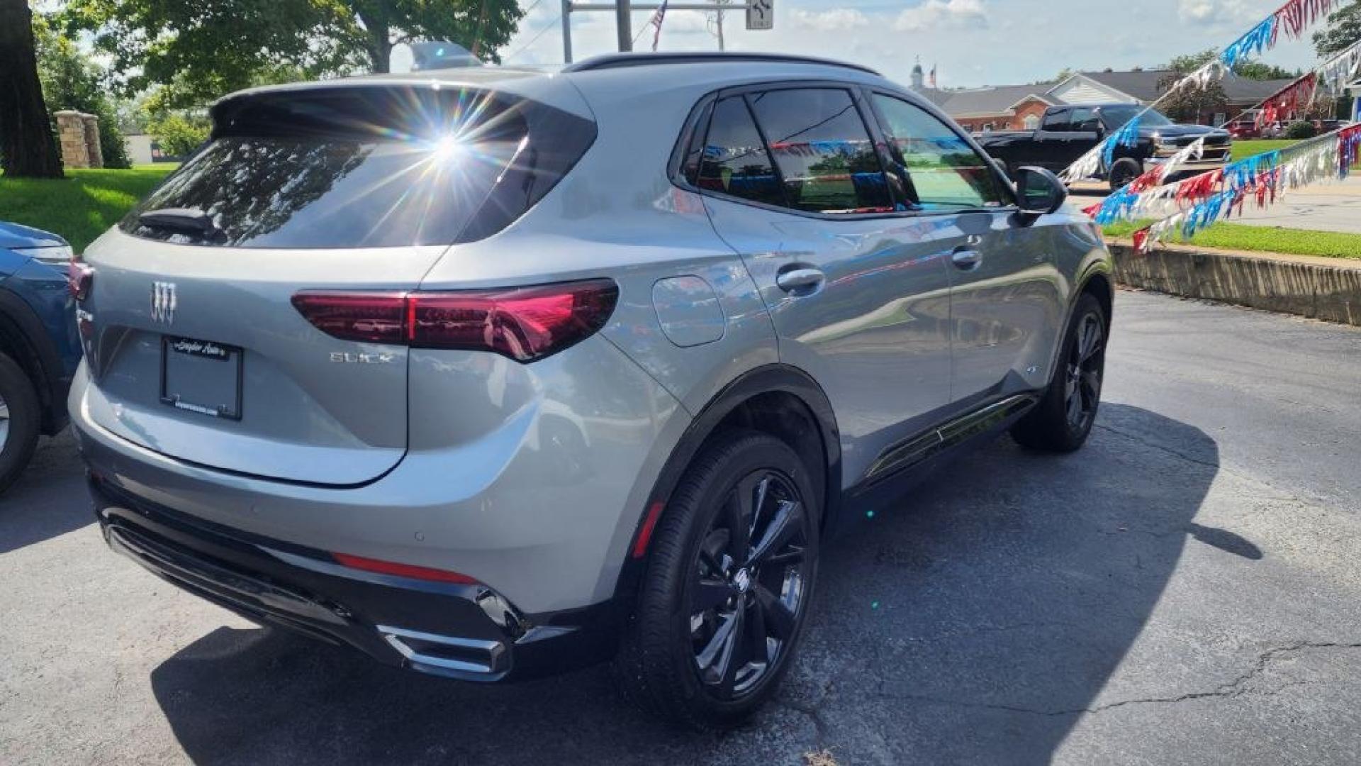 2025 BUICK ENVISION SPORT TOURING (LRBFZLE43SD) with an 2.0L engine, Automatic transmission, located at 101 S. Halleck St., DeMotte, 46310, (219) 987-2922, 41.202343, -87.198189- Photo#2