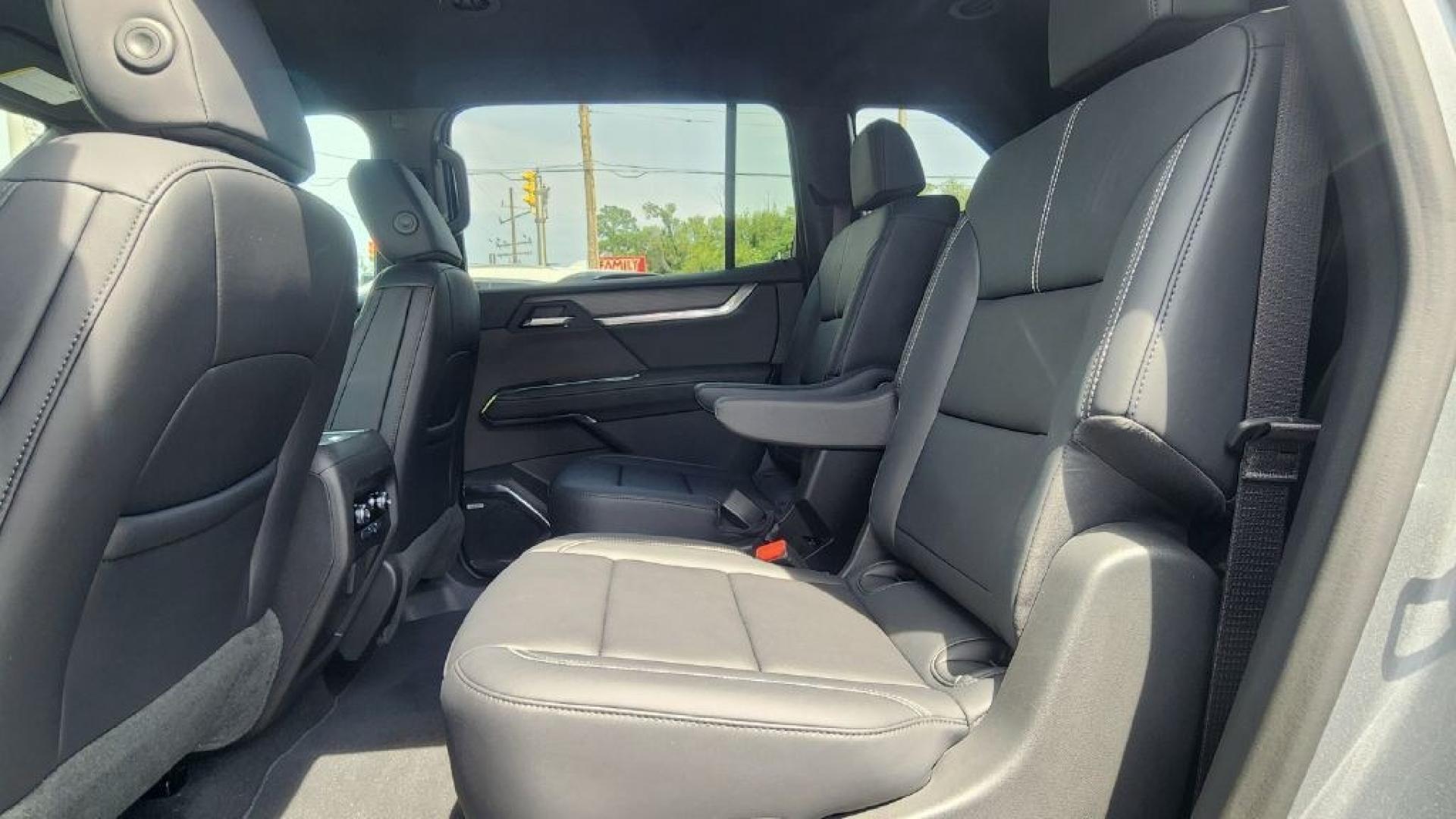 2026 SILVER GMC ACADIA ELEVATION (1GKENKKS8TJ) with an 2.5L engine, Automatic transmission, located at 101 S. Halleck St., DeMotte, 46310, (219) 987-2922, 41.202343, -87.198189- Photo#5