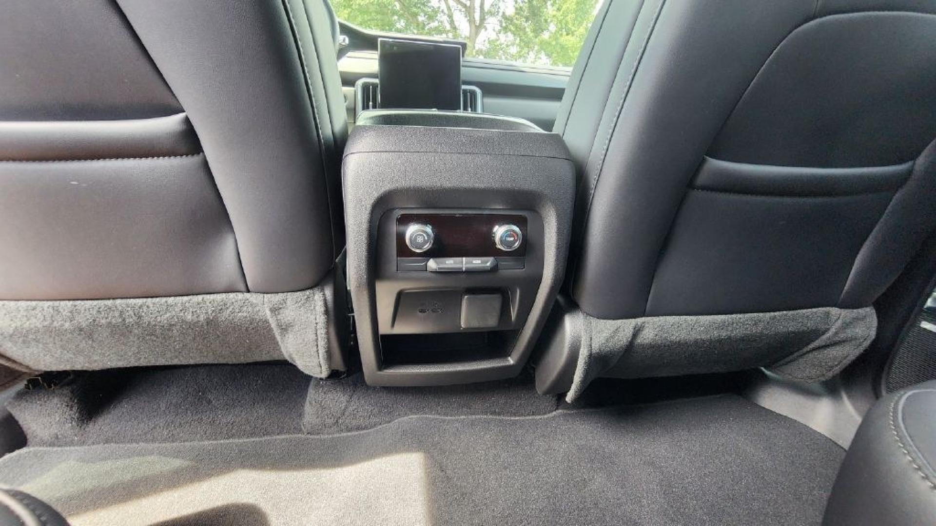 2026 SILVER GMC ACADIA ELEVATION (1GKENKKS8TJ) with an 2.5L engine, Automatic transmission, located at 101 S. Halleck St., DeMotte, 46310, (219) 987-2922, 41.202343, -87.198189- Photo#20