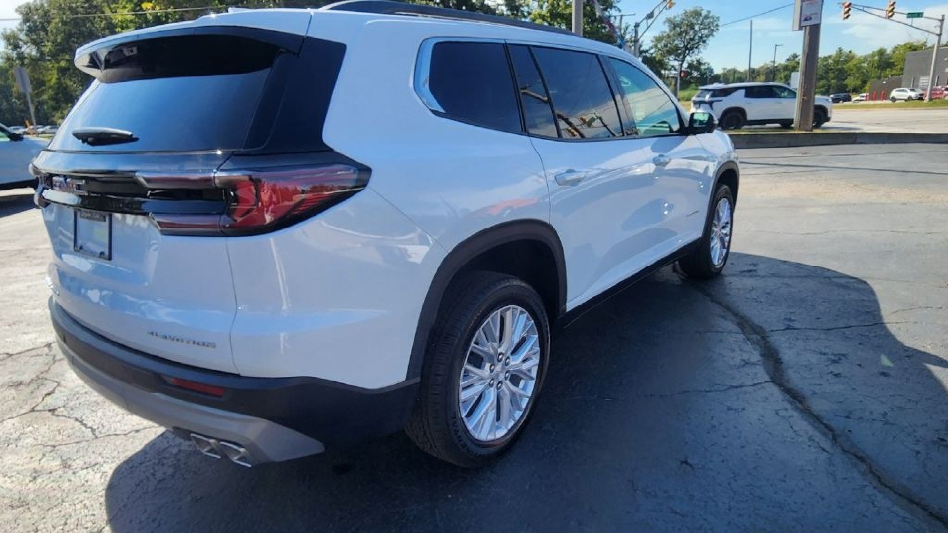 2026 WHITE GMC ACADIA ELEVATION - AWD (1GKENNKSXTJ) with an 2.5L engine, Automatic transmission, located at 101 S. Halleck St., DeMotte, 46310, (219) 987-2922, 41.202343, -87.198189- Photo#2