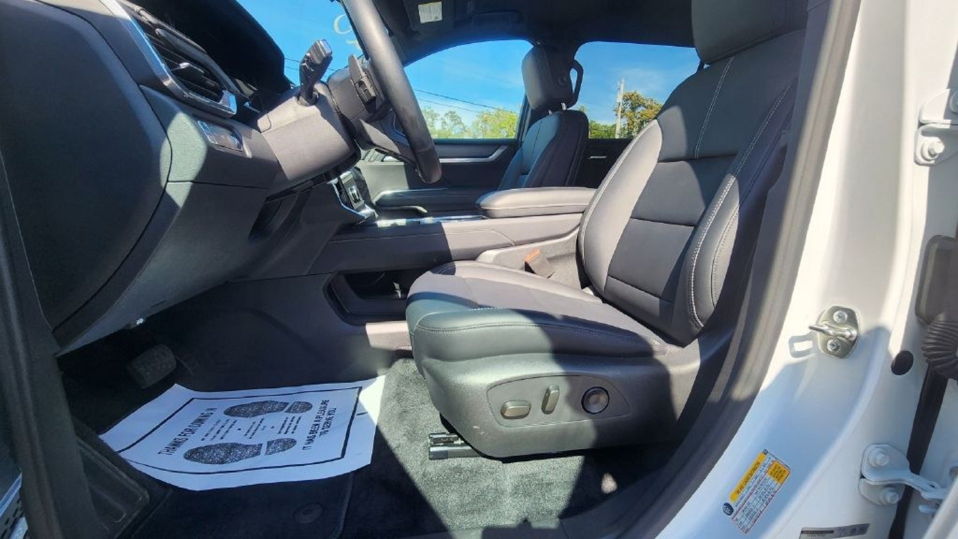 2026 WHITE GMC ACADIA ELEVATION - AWD (1GKENNKSXTJ) with an 2.5L engine, Automatic transmission, located at 101 S. Halleck St., DeMotte, 46310, (219) 987-2922, 41.202343, -87.198189- Photo#4