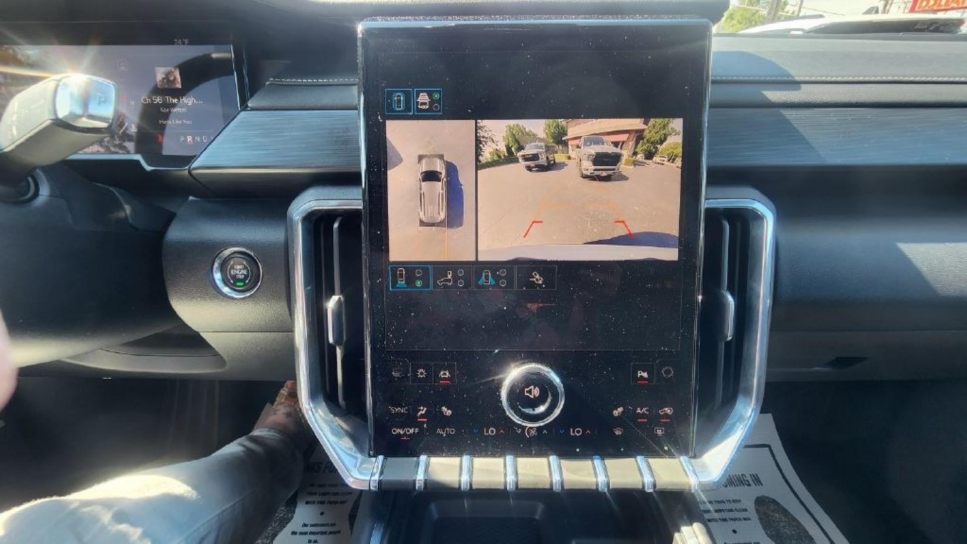 2026 WHITE GMC ACADIA ELEVATION - AWD (1GKENNKSXTJ) with an 2.5L engine, Automatic transmission, located at 101 S. Halleck St., DeMotte, 46310, (219) 987-2922, 41.202343, -87.198189- Photo#16