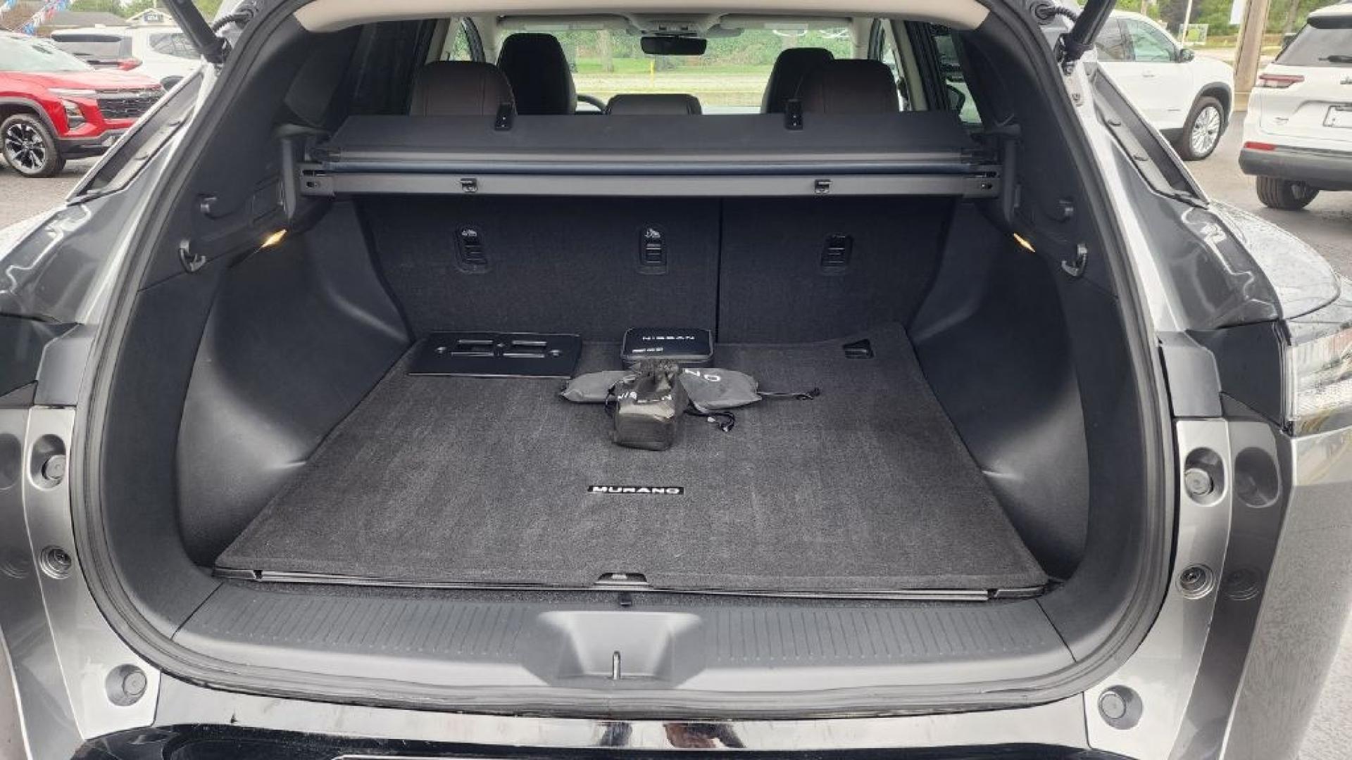 2026 GRAY NISSAN MURANO PLATINUM - AWD (5N1AZ3DS4TC) with an 2.0L engine, Automatic transmission, located at 101 S. Halleck St., DeMotte, 46310, (219) 987-2922, 41.202343, -87.198189- Photo#19