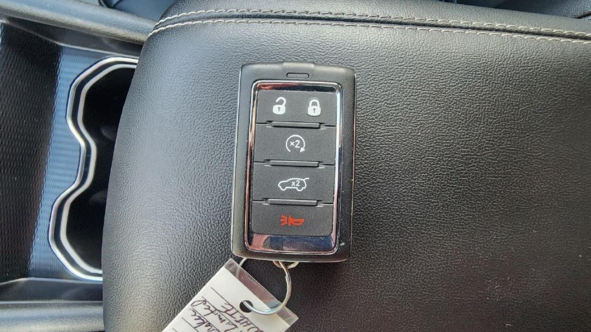 2024 WHITE JEEP GRAND CHEROKEE LIMITED - 4WD (1C4RJHBG0RC) with an 3.6L engine, Automatic transmission, located at 101 S. Halleck St., DeMotte, 46310, (219) 987-2922, 41.202343, -87.198189- Photo#16
