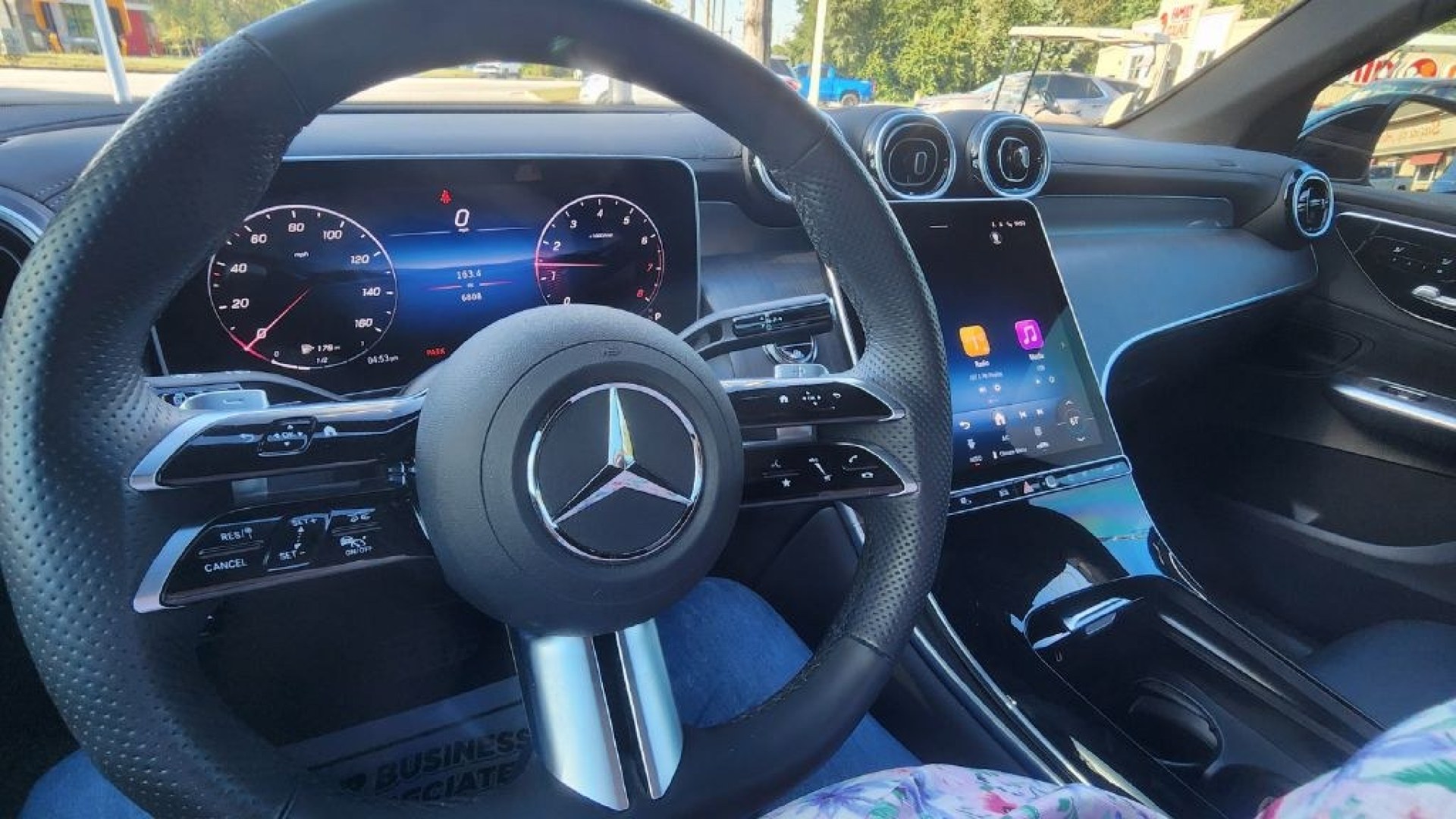 2025 GRAY MERCEDES-BENZ GLC 300 4MATIC (W1NKM4HB4SF) with an 2.0L engine, Automatic transmission, located at 101 S. Halleck St., DeMotte, 46310, (219) 987-2922, 41.202343, -87.198189- Photo#8