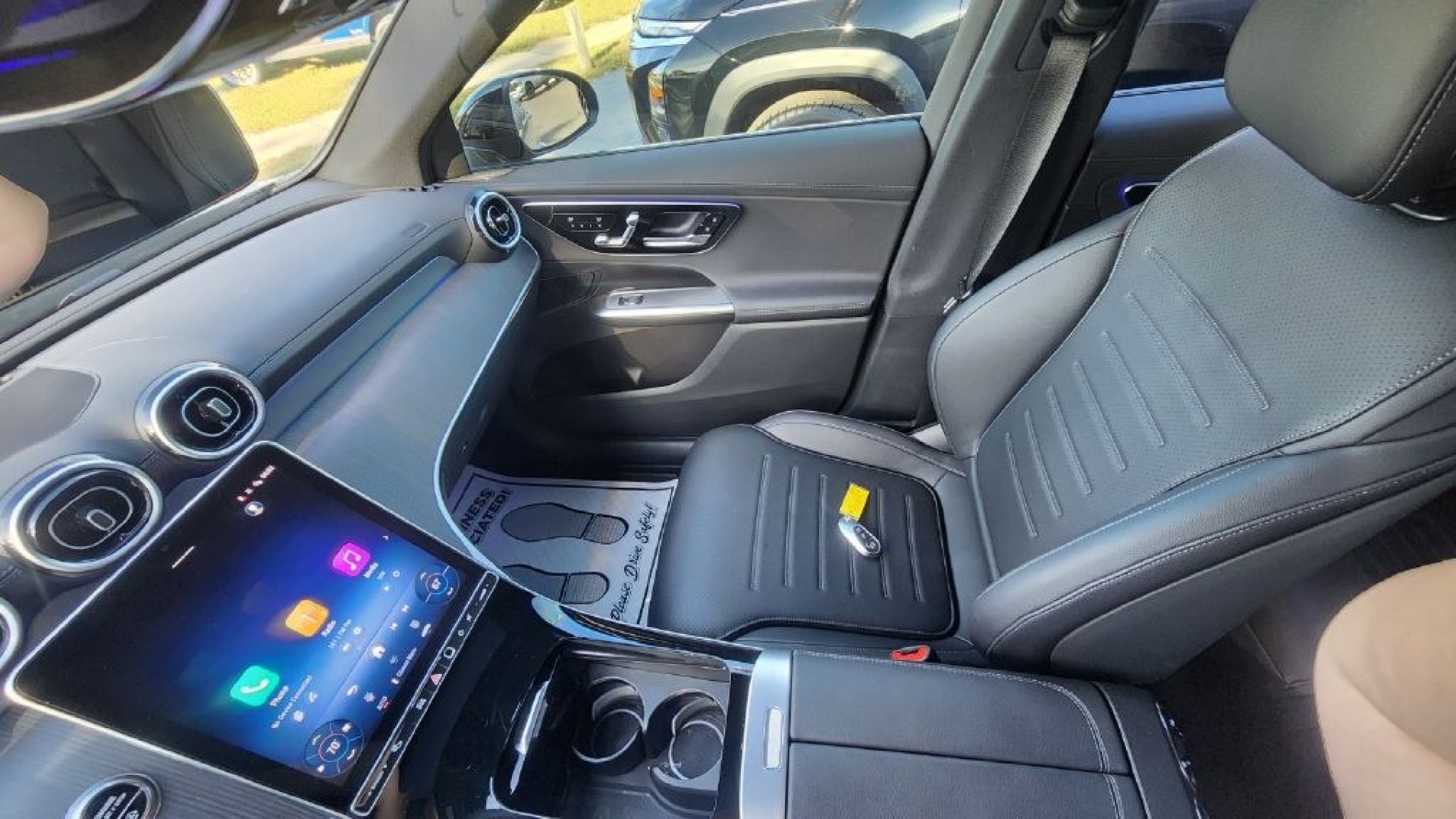 2025 GRAY MERCEDES-BENZ GLC 300 4MATIC (W1NKM4HB4SF) with an 2.0L engine, Automatic transmission, located at 101 S. Halleck St., DeMotte, 46310, (219) 987-2922, 41.202343, -87.198189- Photo#9