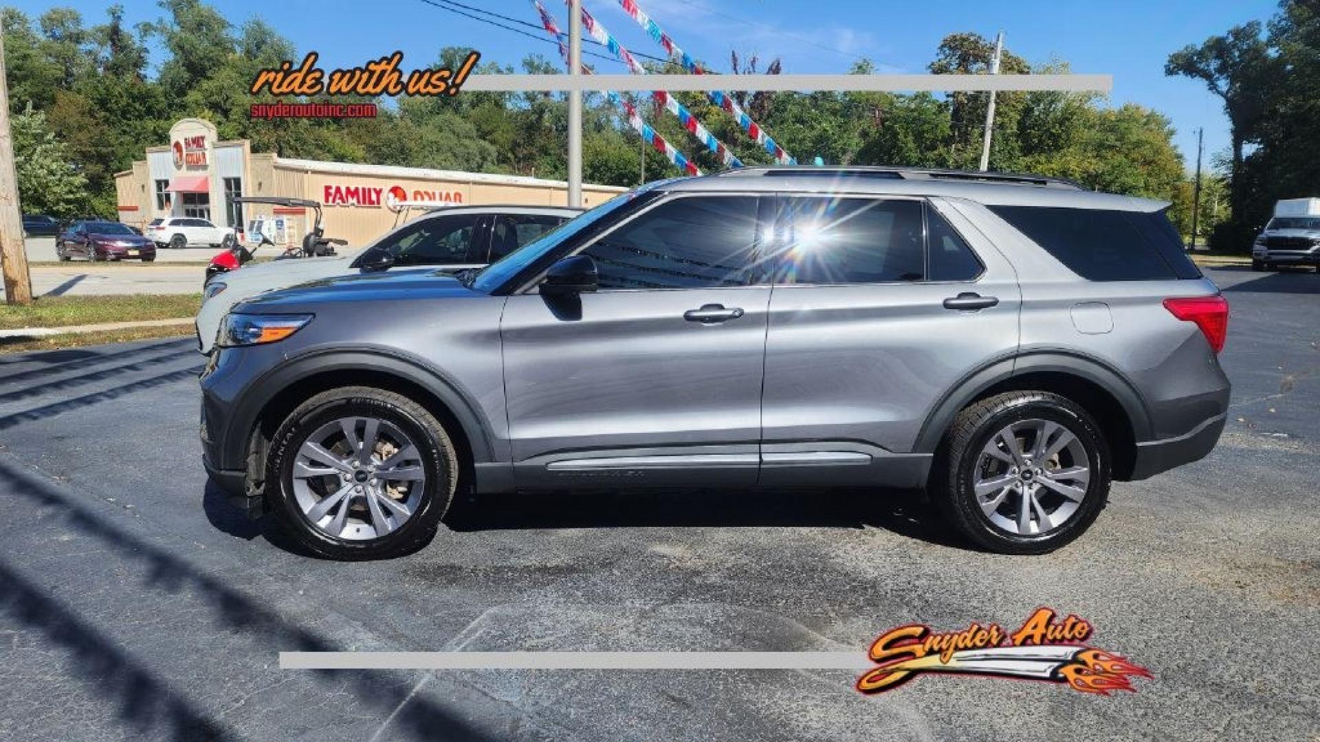 2022 GRAY FORD EXPLORER XLT (1FMSK8DH5NG) with an 2.3L engine, Automatic transmission, located at 101 S. Halleck St., DeMotte, 46310, (219) 987-2922, 41.202343, -87.198189- Photo#0
